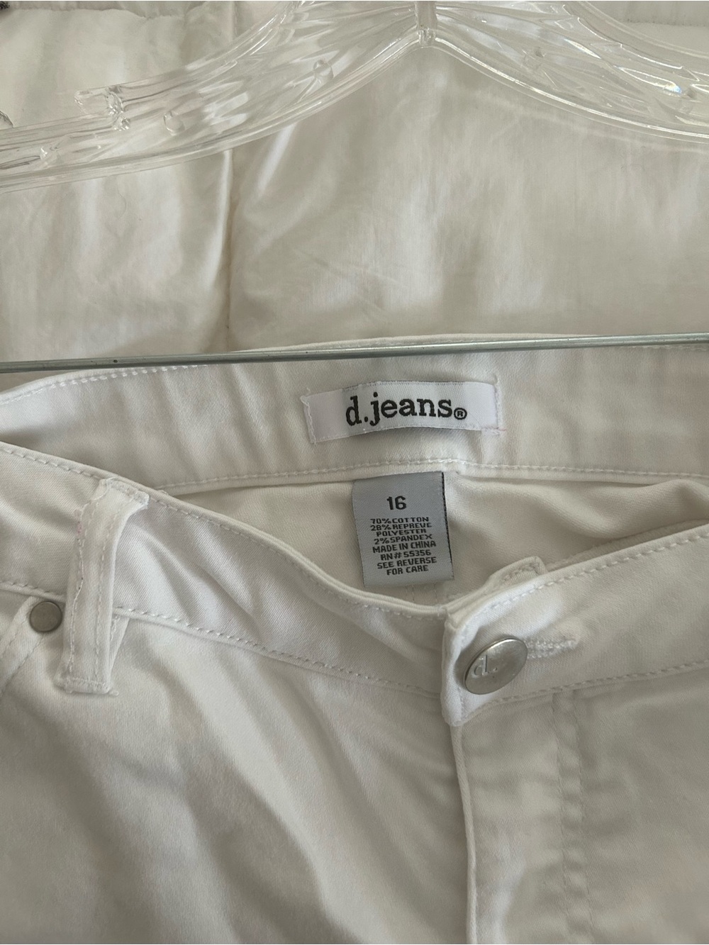 d. jeans Women's White Straight Leg High-Rise Jeans